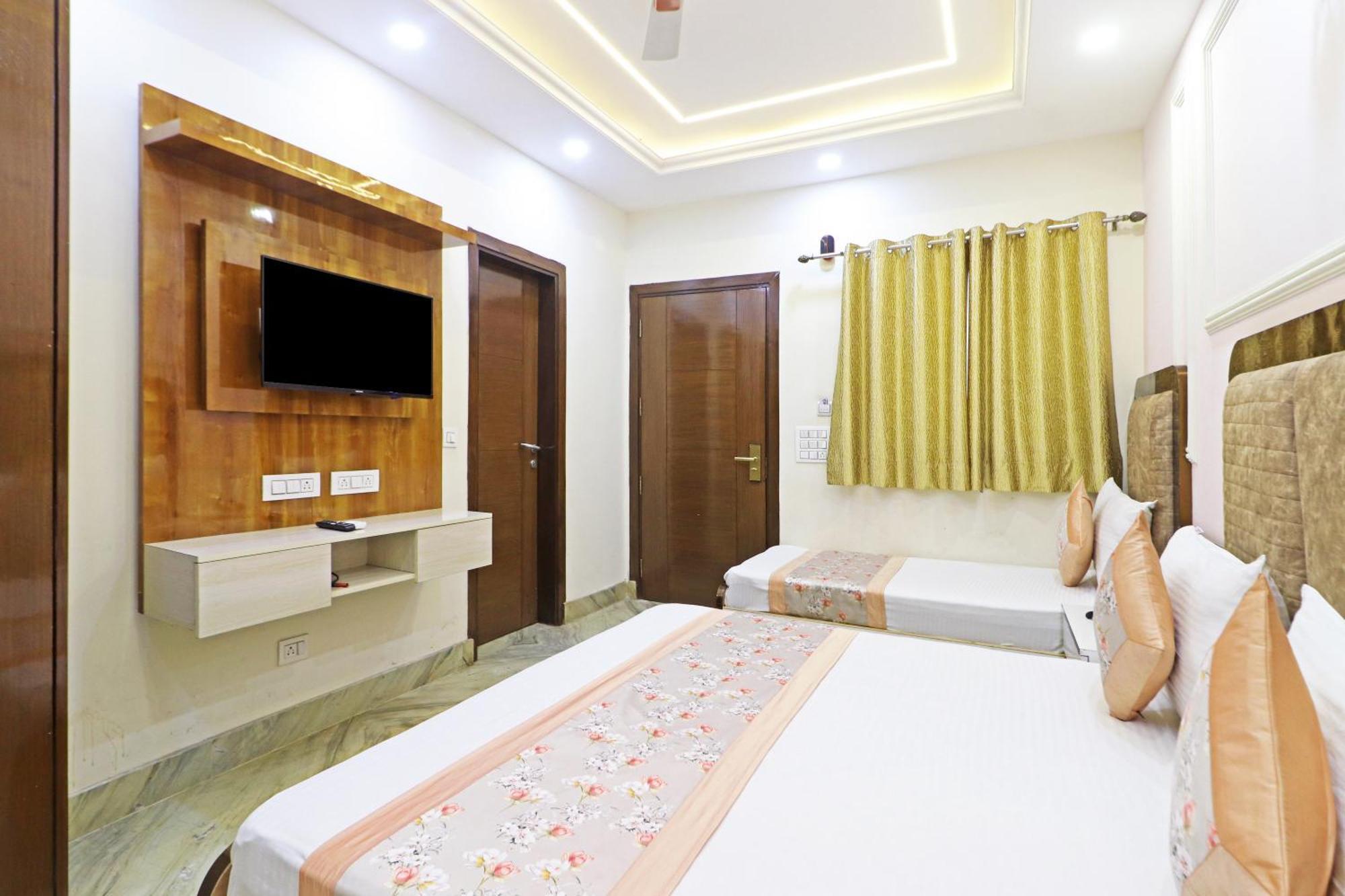 Hotel Samrat Residency 10 Mints Walking Distance Nizamuddin Railway Station New Delhi Exterior foto
