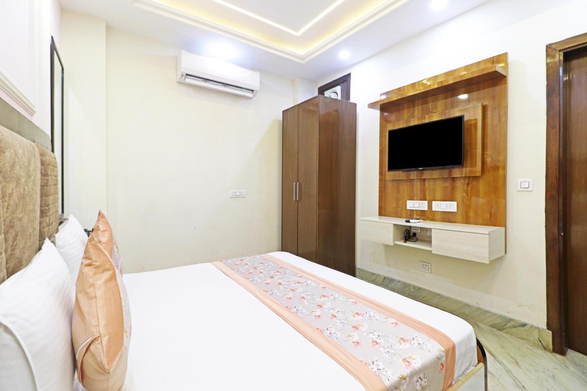 Hotel Samrat Residency 10 Mints Walking Distance Nizamuddin Railway Station New Delhi Exterior foto