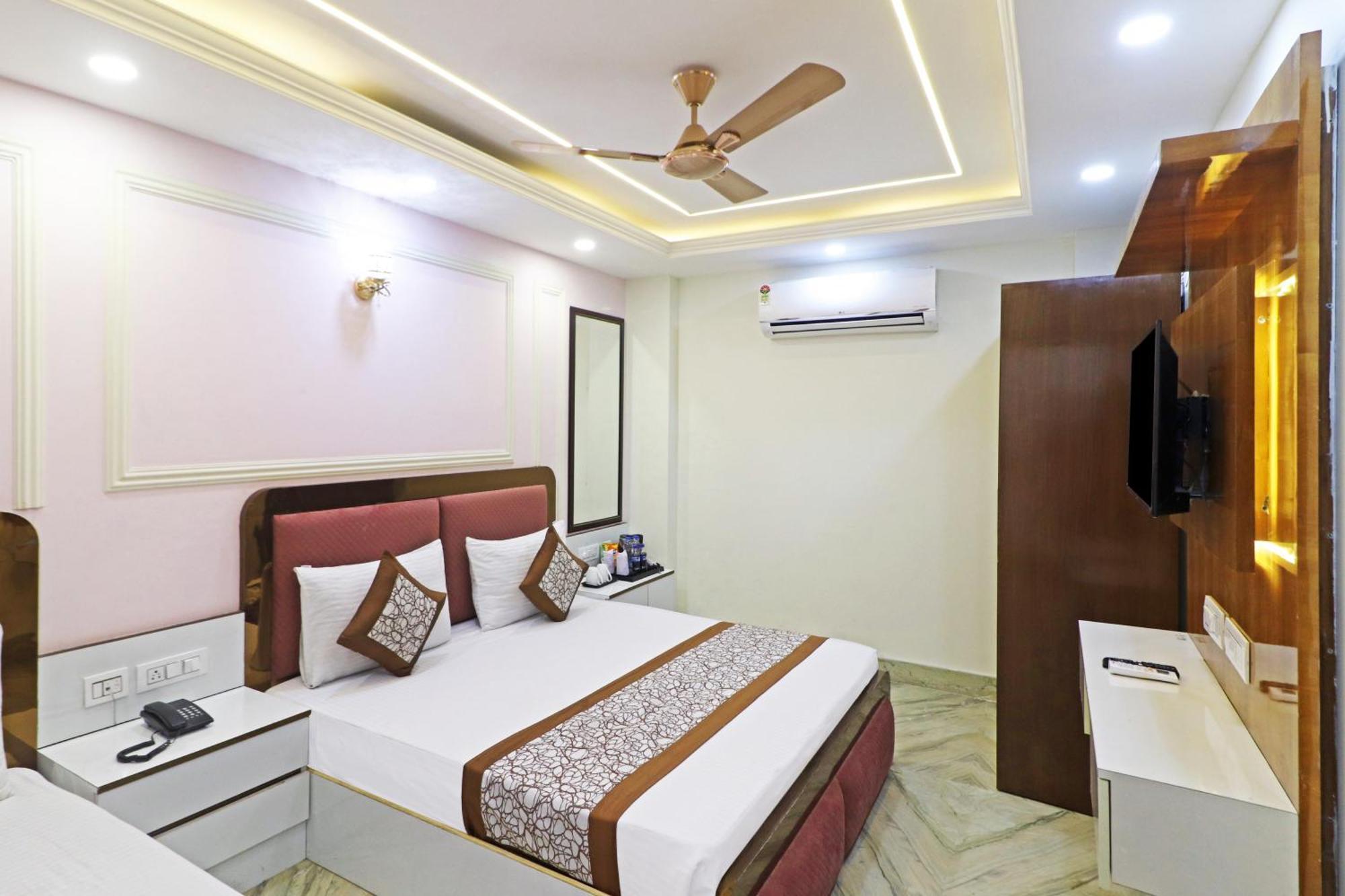Hotel Samrat Residency 10 Mints Walking Distance Nizamuddin Railway Station New Delhi Exterior foto