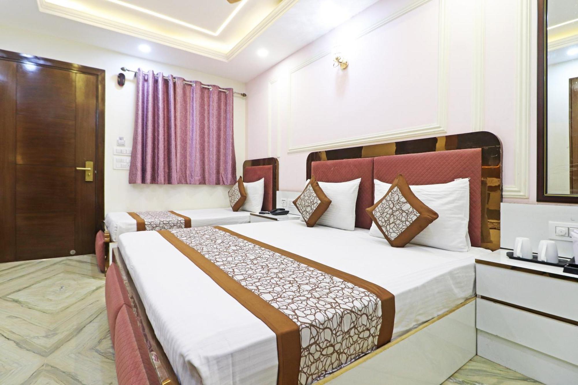 Hotel Samrat Residency 10 Mints Walking Distance Nizamuddin Railway Station New Delhi Exterior foto