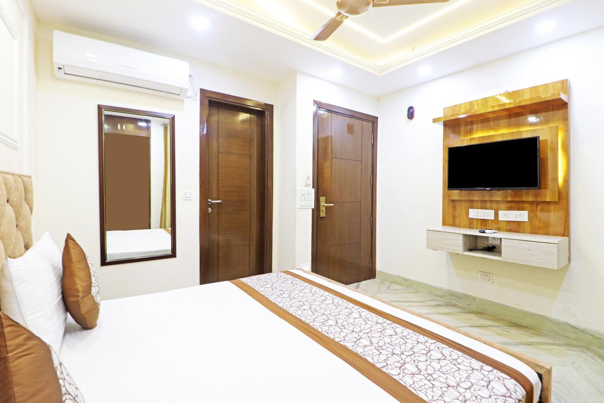 Hotel Samrat Residency 10 Mints Walking Distance Nizamuddin Railway Station New Delhi Exterior foto